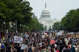 ادامه اعتراضات گسترده در آمریکا و اروپا
