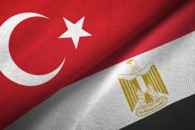 هیئت عالی رتبه وزارت خارجه ترکیه به دعوت دولت مصر  عازم قاهره شد