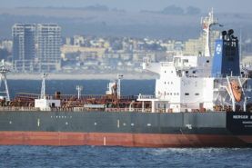 کشتی ایرانی حامل سوخت برای لبنان وارد آب های سرزمینی سوریه شد