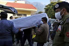دست کم 12 نفر بر اثر ازدحام جمعیت در معبد کشمیر هند کشته شدند