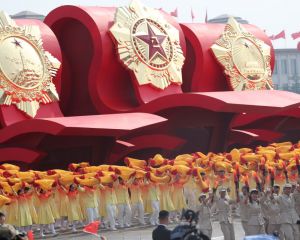رژه نظامی ارتش چین در هفتادمین سالگرد جمهوری خلق چین