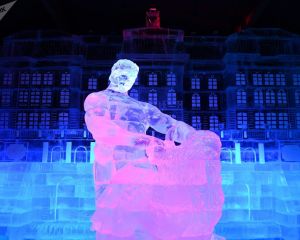 فستیوال مجسمه‌های یخی 