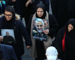 وداع مردم تهران با سپهبد شهید سلیمانی