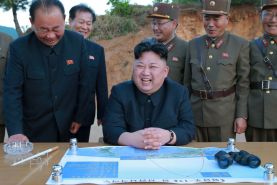 رزمایش توپخانه‌ای در کره شمالی با حضور کیم جونگ اون
