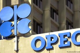 اوپک پلاس برای کاهش روزانه ۱۰ میلیون بشکه‌ای نفت توافق کرد