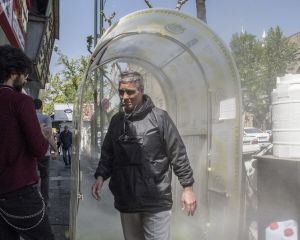 فاصله گذاری هوشمند در اماکن عمومی تهران