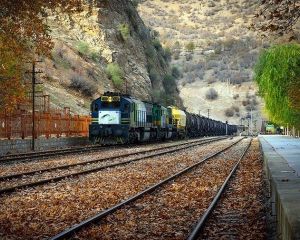 ایستگاه راه آهن و آبشار بیشه خرم آباد