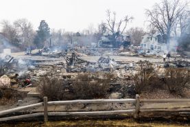 سه مفقود در جریان آتش سوزی گسترده جنگل های کلرادو آمریکا