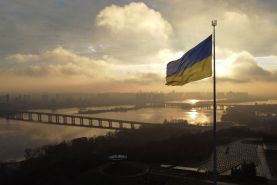 انگلیس، کرملین را به تلاش برای نصب رهبر طرفدار روسیه در اوکراین متهم کرد