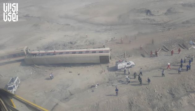 خروج قطار مشهد-یزد از ریل، تاکنون 17 کشته و 35 مصدوم برجای گذاشته است