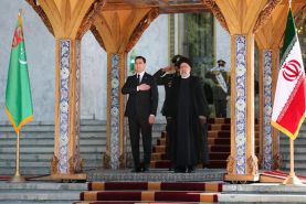 ایران و ترکمنستان اسناد همکاری امضا کردند
