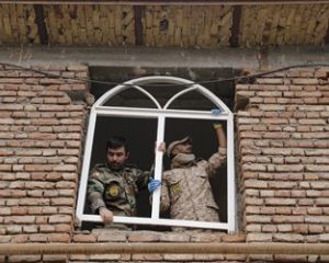 گزارش تصویری از خدمت رسانی ارتش به زلزله زدگان خوی