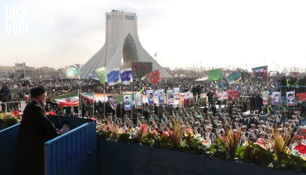 آیت الله رئیسی: زنان به برکت انقلاب اسلامی در همه عرصه‌ها حضور بسیار پررنگی دارند