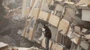 بازماندگان زلزله منتظر اخبار مفقود شدگان در ترکیه و سوریه؛ امیدها کمرنگ می شود