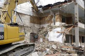 تخریب ساختمان وزارت نیرو در جاده چالوس